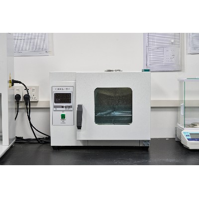 Electric constant temperature box